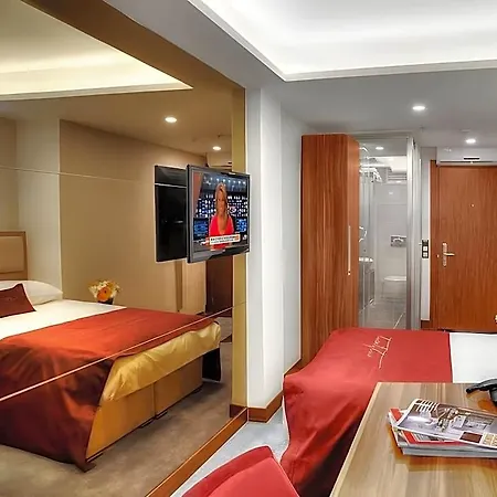 Hotel The 22