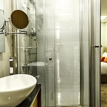 Hotel The 22 3*
