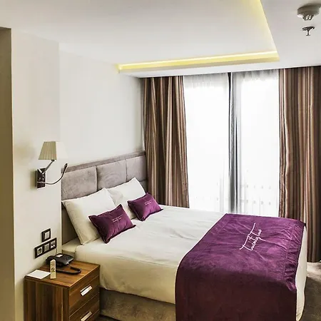 The 22 İstanbul